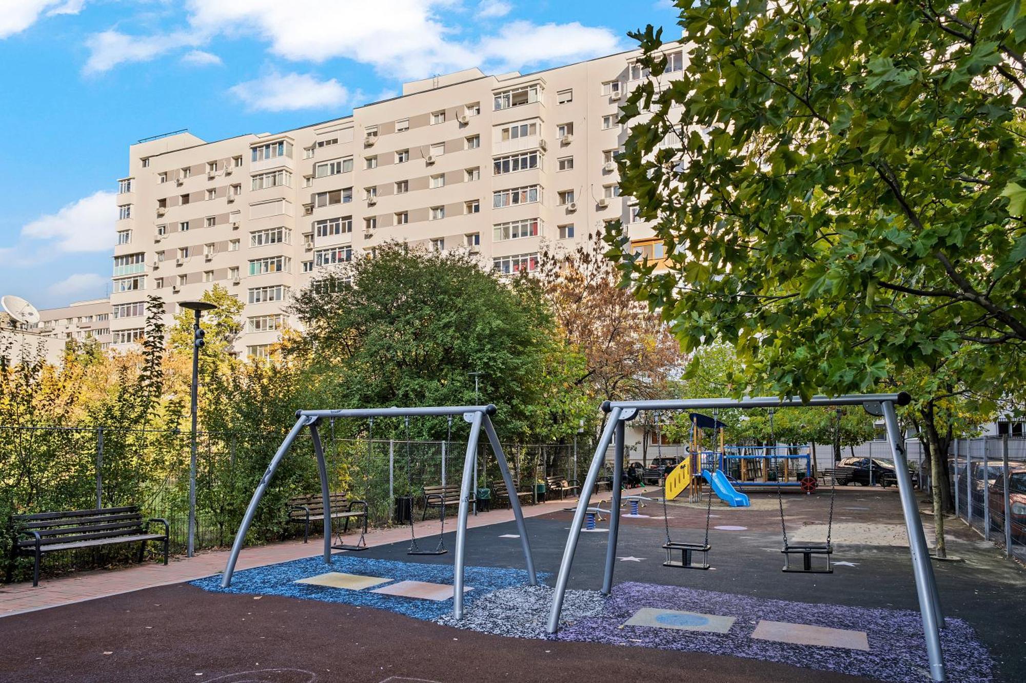 Garsoniera De Lux Si Eleganta Drumul Taberei Bukarest Exteriör bild